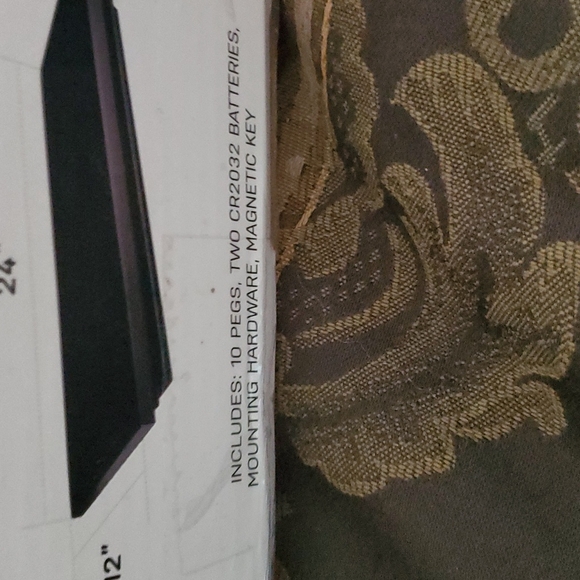 Frontgate storage shelf self explained - Picture 11 of 12